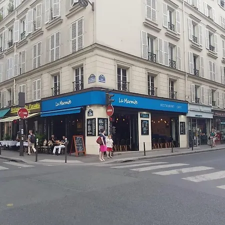 Ideal For Exploring On Foot Appartamento Parigi