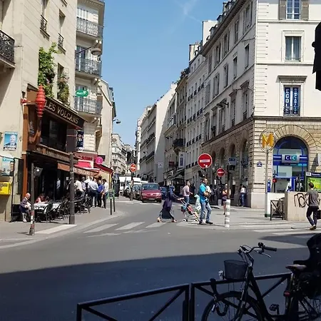 Ideal For Exploring On Foot Appartamento Parigi